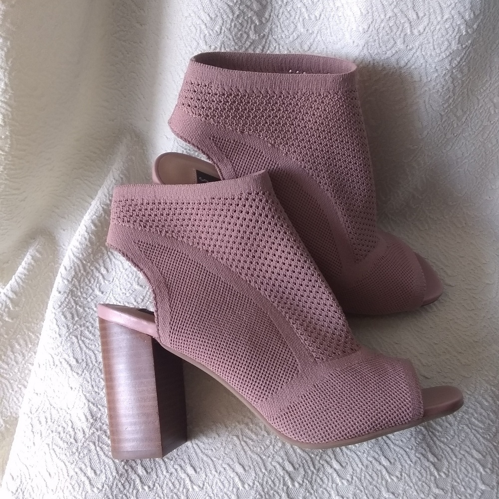 STEVEN Steve Madden Mauve Fabric Booties